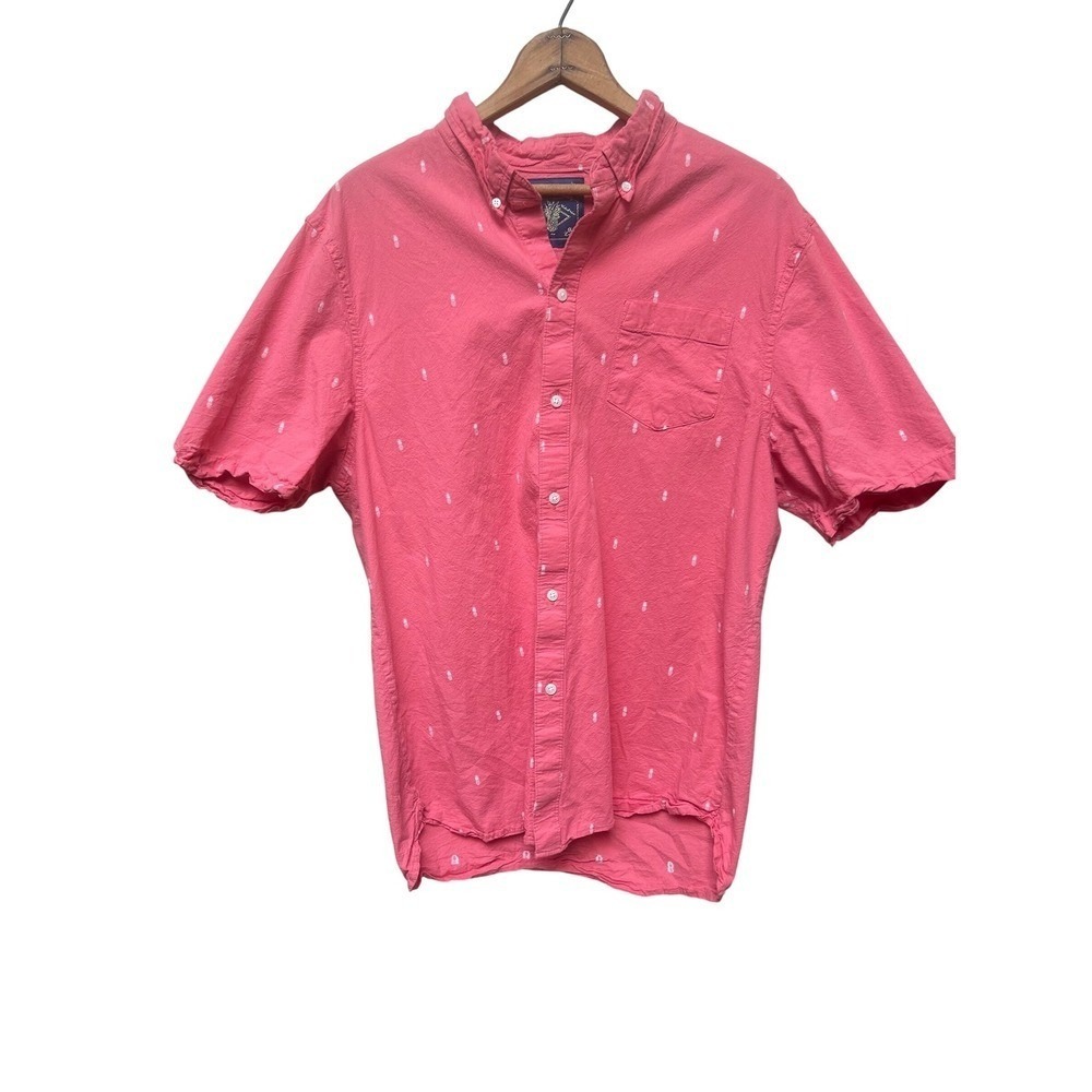 The Hatter Short Sleeve Button Up Shirt Men's Large Pink Pineapple Print Casual